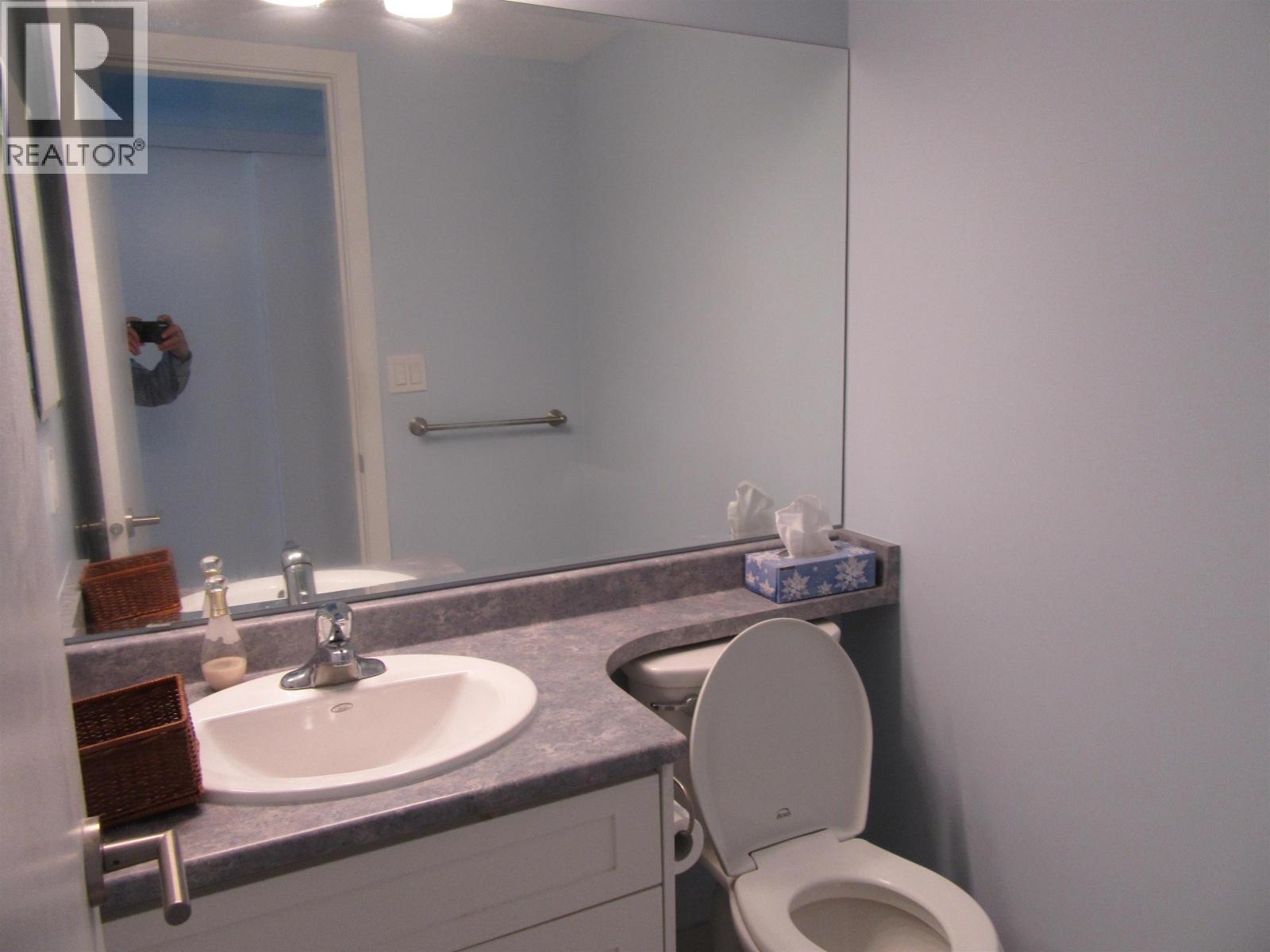 215 8720 No. 1 Road, Richmond, British Columbia  V7C 4L5 - Photo 5 - R3115156