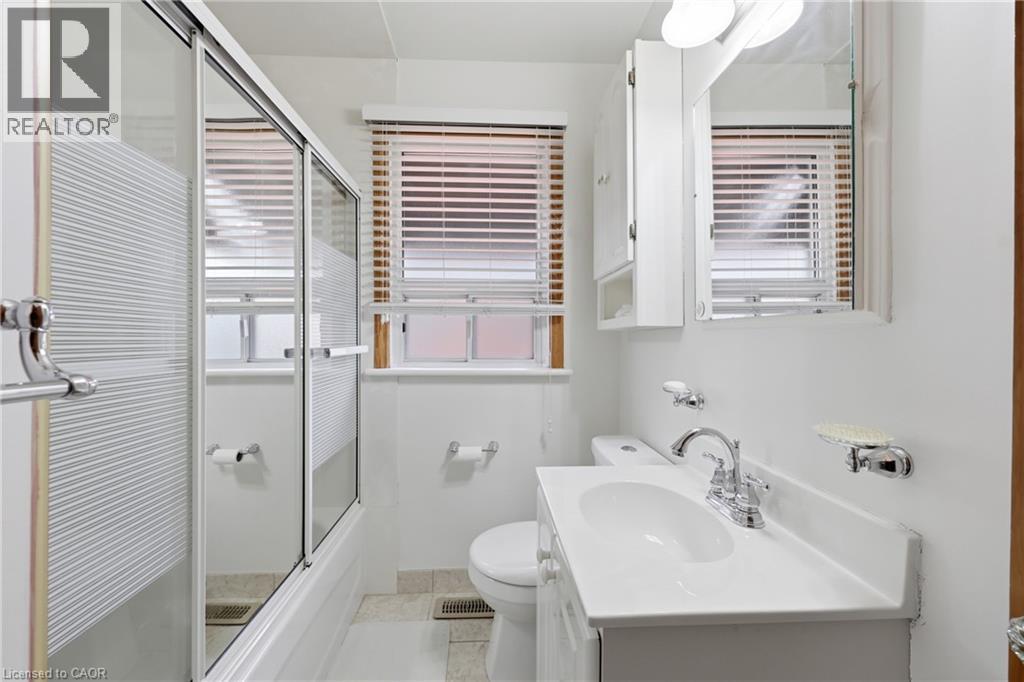 37 Central Park Avenue, Dundas, Ontario  L9H 2M5 - Photo 17 - 40824136