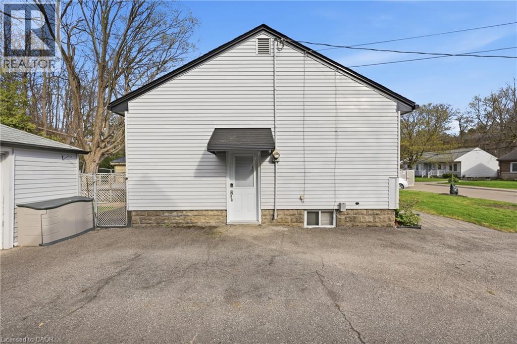 37 Central Park Avenue, Dundas, Ontario  L9H 2M5 - Photo 34 - 40824136