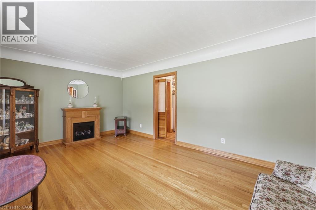 37 Central Park Avenue, Dundas, Ontario  L9H 2M5 - Photo 8 - 40824136