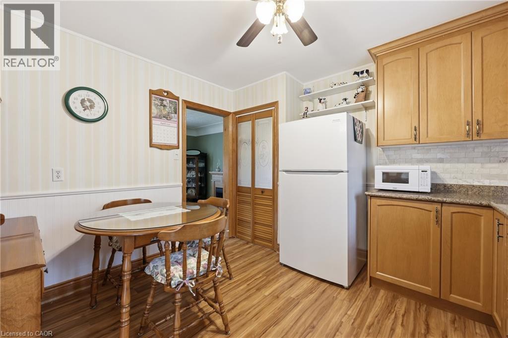 37 Central Park Avenue, Dundas, Ontario  L9H 2M5 - Photo 10 - 40824136