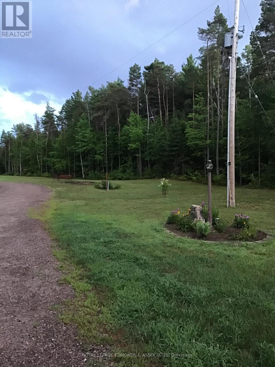 768 Airport Road, Petawawa, Ontario  K8A 6W7 - Photo 41 - X12973286