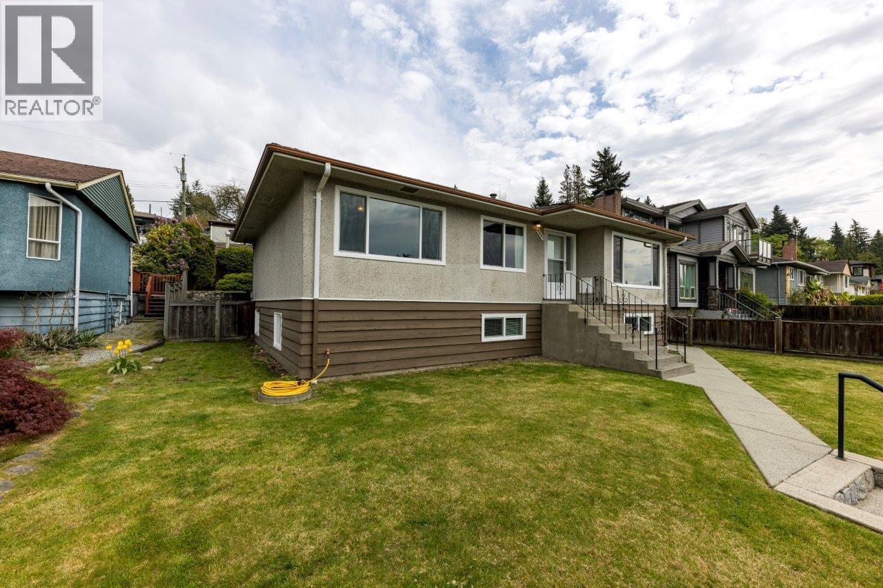 4581 SUNLAND PLACE, Burnaby, British Columbia