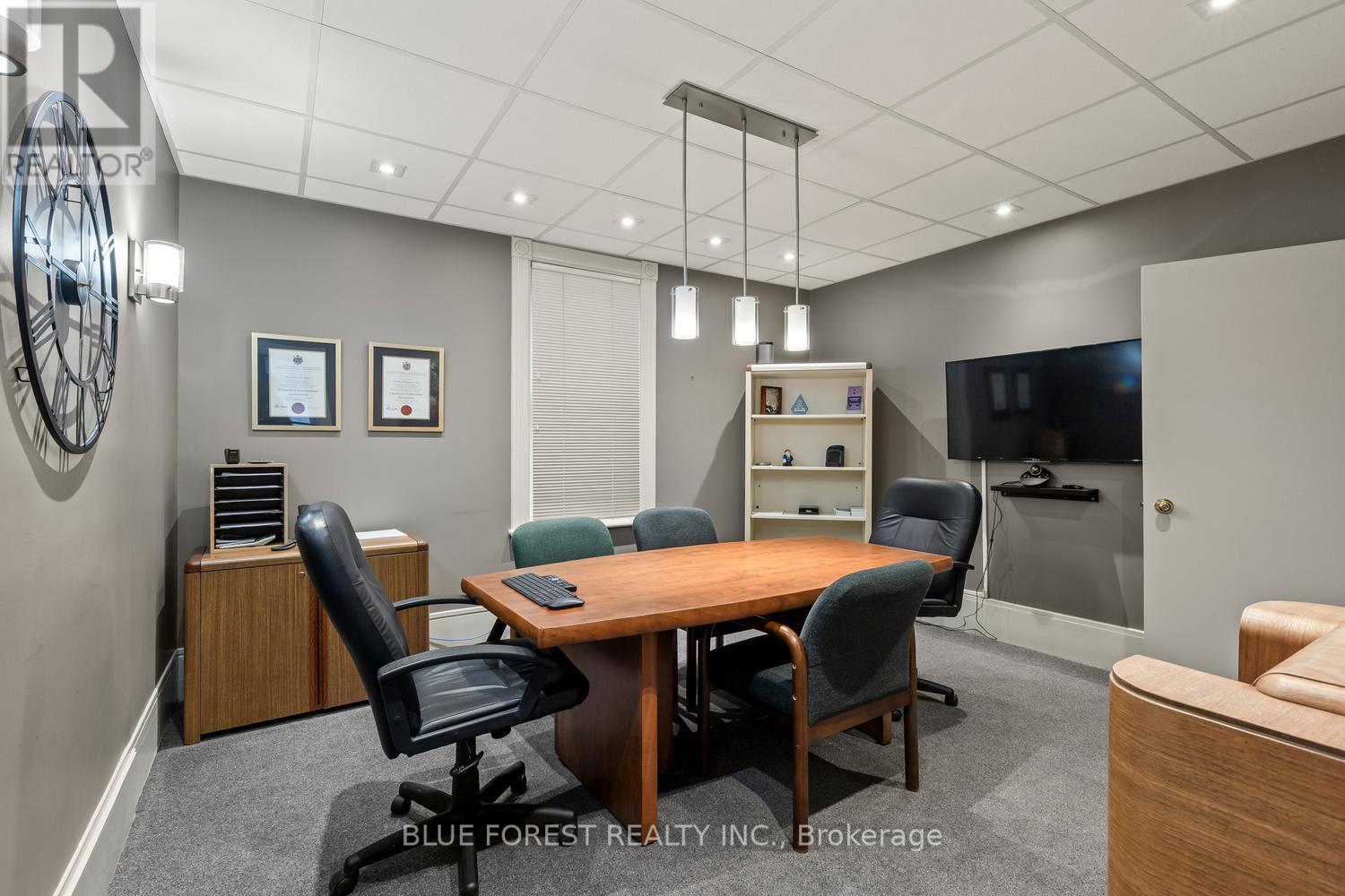 4174 Catherine Street, Thames Centre, Ontario  N0L 1G0 - Photo 15 - X13048618