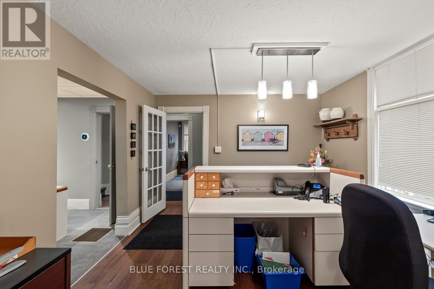 4174 Catherine Street, Thames Centre, Ontario  N0L 1G0 - Photo 9 - X13048618