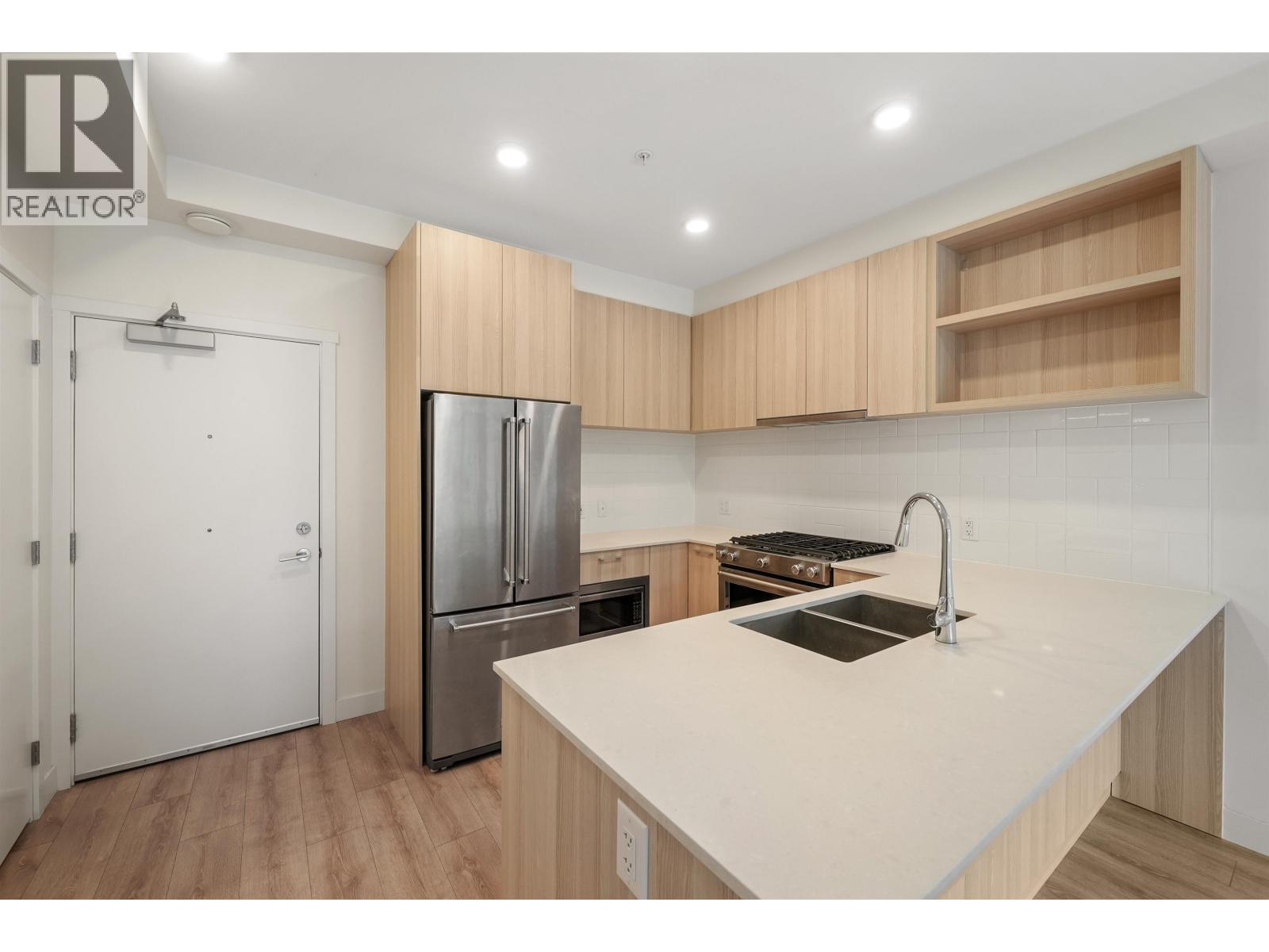 102 741 Anskar Court, Coquitlam, British Columbia  V3J 0N3 - Photo 2 - R3115928