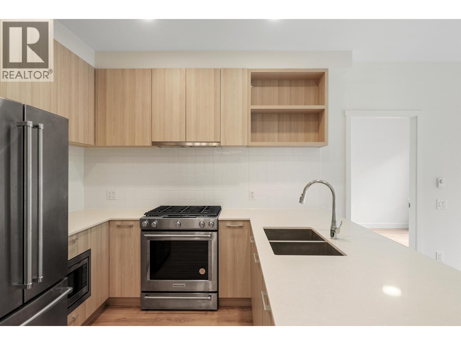 102 741 Anskar Court, Coquitlam, British Columbia  V3J 0N3 - Photo 3 - R3115928