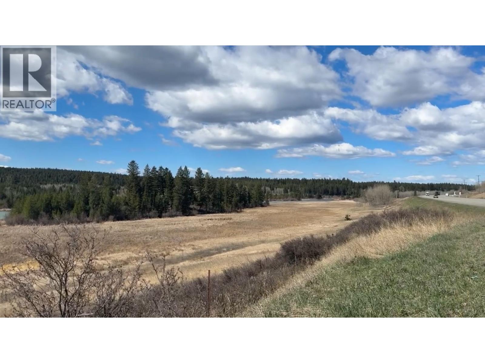 3440 DUNSMUIR ROAD Lac La Hache Photo 20