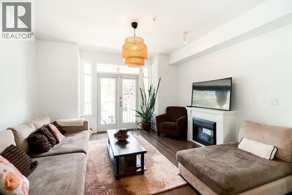 1 4388 MONCTON STREET, Richmond, British Columbia