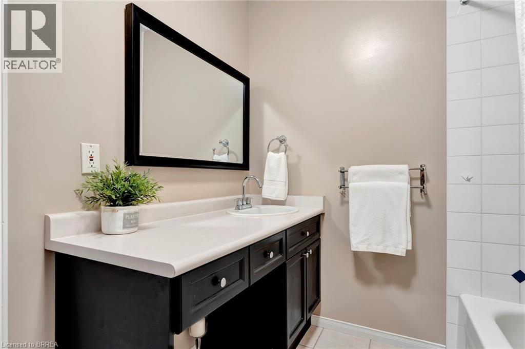 6 Weston Street, Paris, Ontario  N3L 4C1 - Photo 16 - 40824084