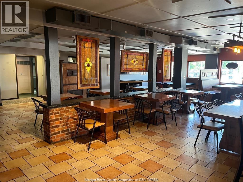 4715 Tecumseh Road, Windsor, Ontario  N8R 1A1 - Photo 4 - 26009292