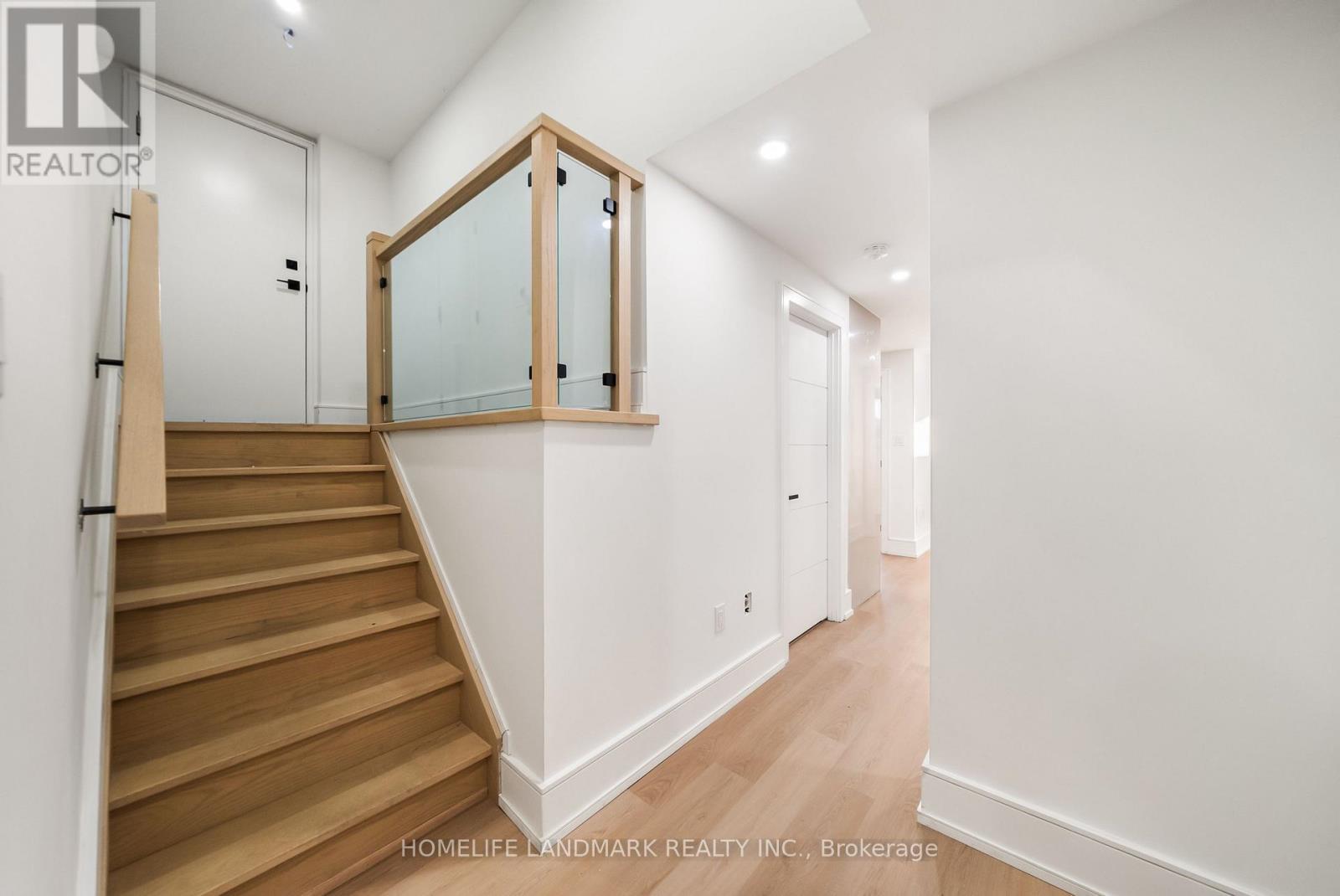 70 Granger Avenue, Toronto, Ontario  M1K 3L3 - Photo 35 - E13037806