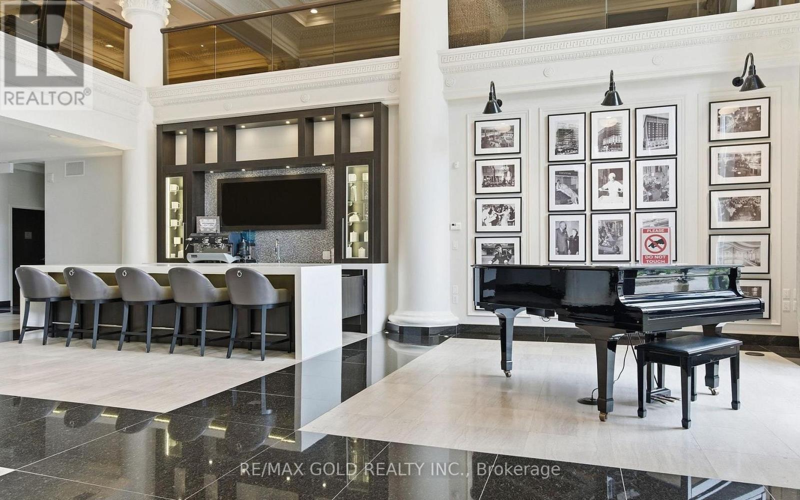 305 - 112 King Street E, Hamilton, Ontario  L8N 1A8 - Photo 3 - X12853632