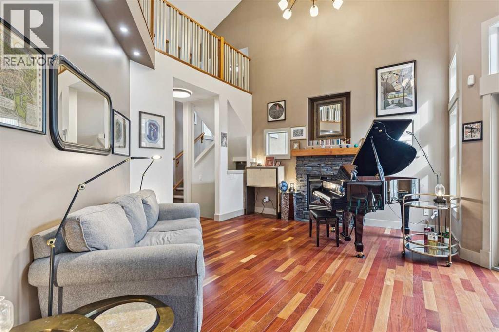 3009 Patricia Landing Sw, Calgary, Alberta  T2T 6P5 - Photo 3 - A2301376