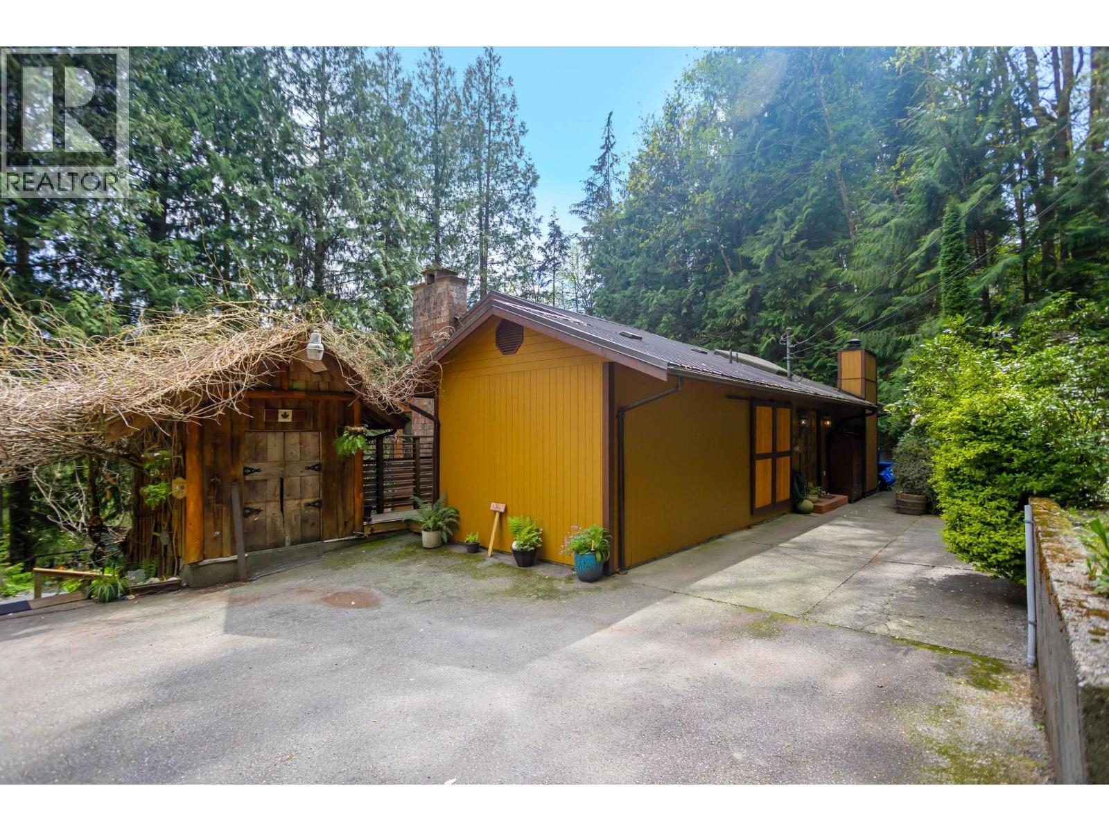 24400 130 Avenue, Maple Ridge, British Columbia  V4R 2S2 - Photo 2 - R3115624