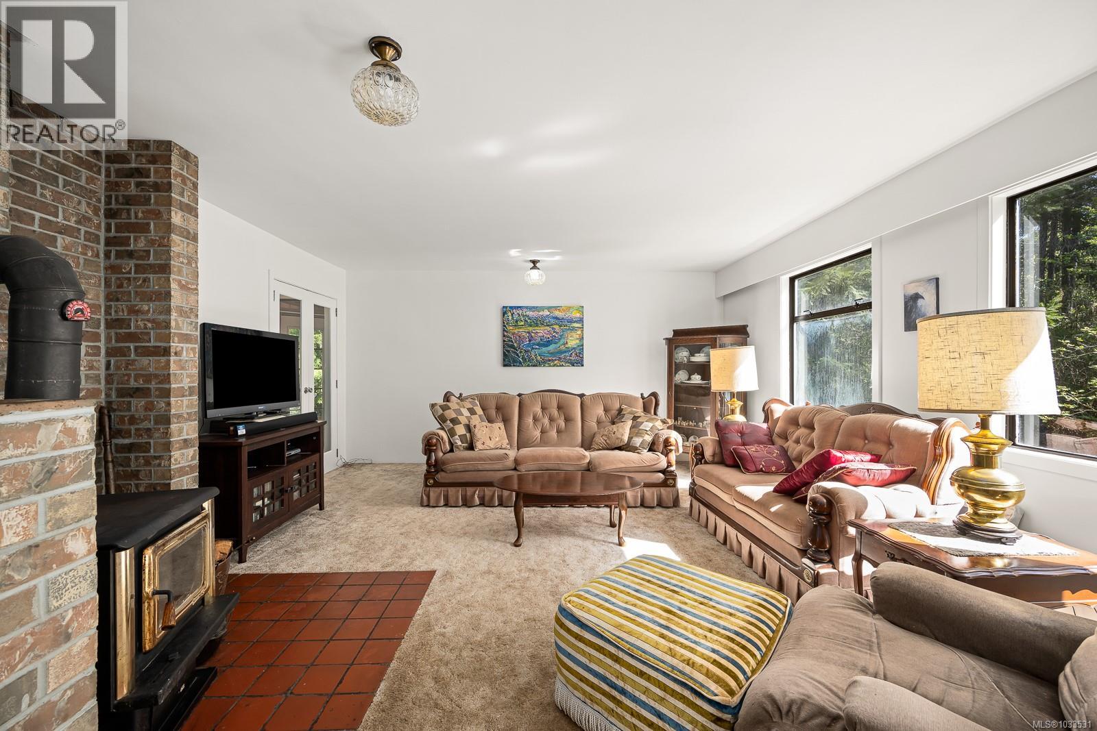 875 Carmichael Rd, Hornby Island, British Columbia  V0R 1Z0 - Photo 12 - 1033531