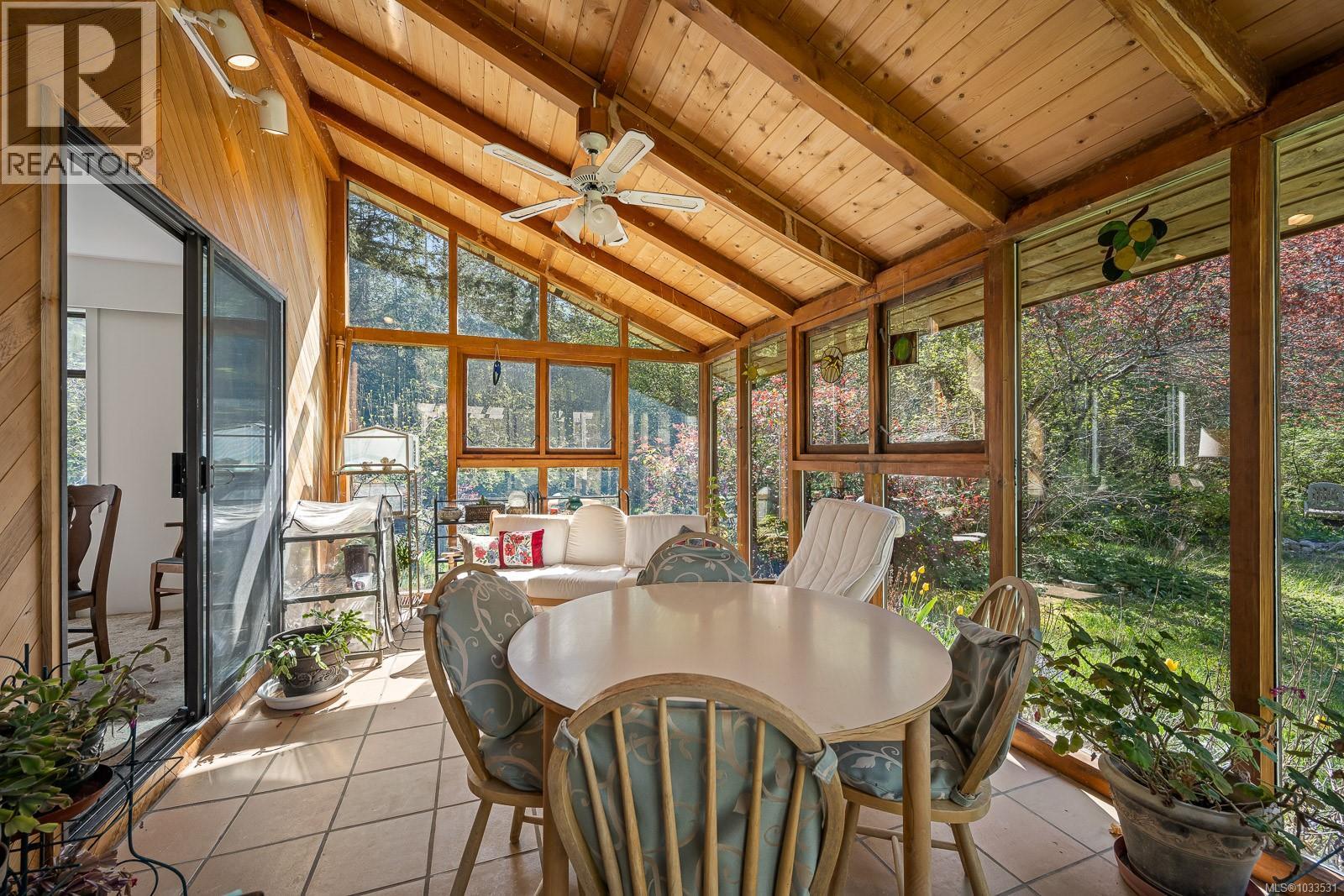 875 Carmichael Rd, Hornby Island, British Columbia  V0R 1Z0 - Photo 14 - 1033531