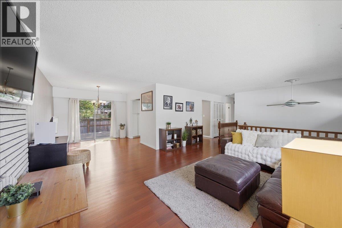 12014 208 Street, Maple Ridge, British Columbia  V2X 4W8 - Photo 5 - R3115834