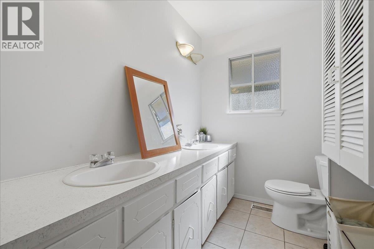 12014 208 Street, Maple Ridge, British Columbia  V2X 4W8 - Photo 18 - R3115834