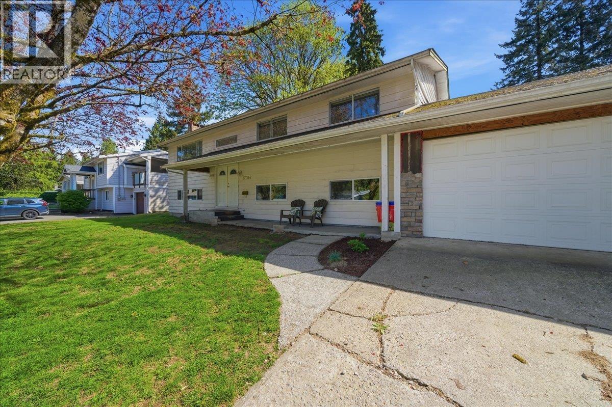 12014 208 Street, Maple Ridge, British Columbia  V2X 4W8 - Photo 2 - R3115834