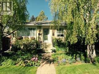 3207 25 Street Sw, Calgary, Alberta  T3E 1Y3 - Photo 3 - A2303953