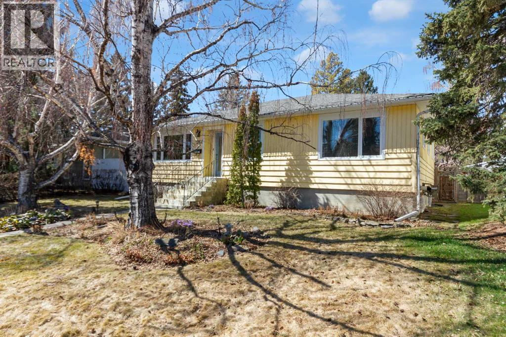 3207 25 Street Sw, Calgary, Alberta  T3E 1Y3 - Photo 2 - A2303953