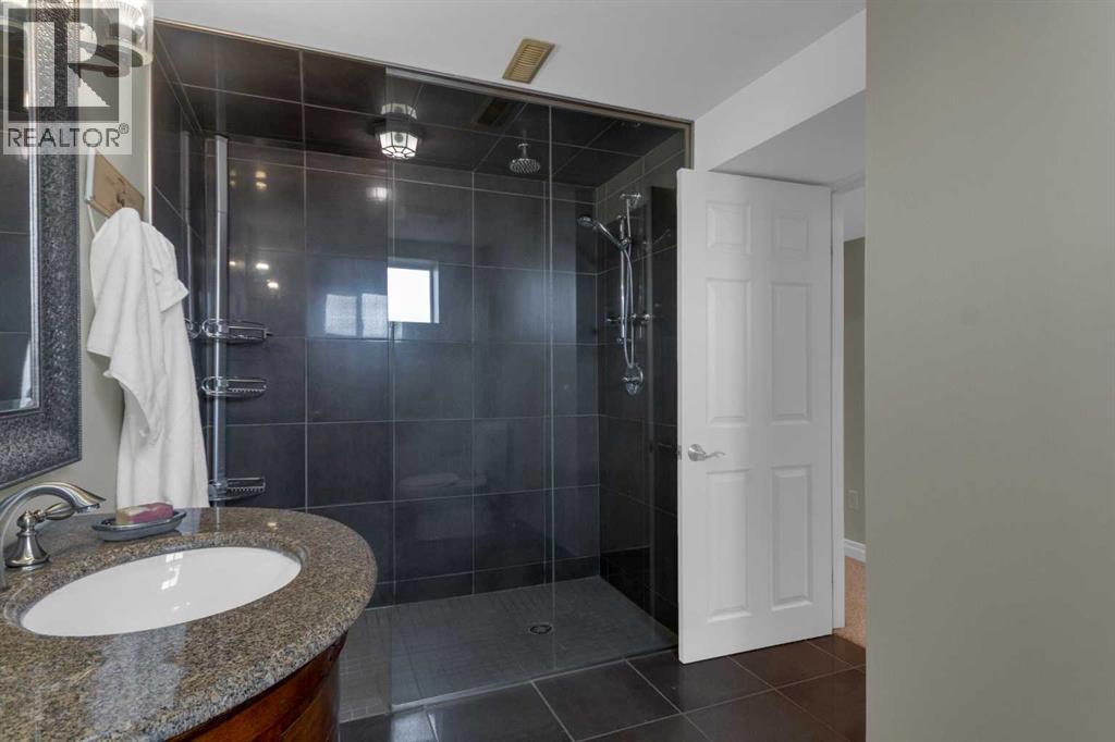 3207 25 Street Sw, Calgary, Alberta  T3E 1Y3 - Photo 25 - A2303953