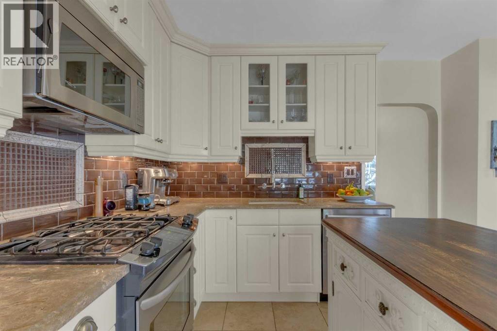 3207 25 Street Sw, Calgary, Alberta  T3E 1Y3 - Photo 7 - A2303953