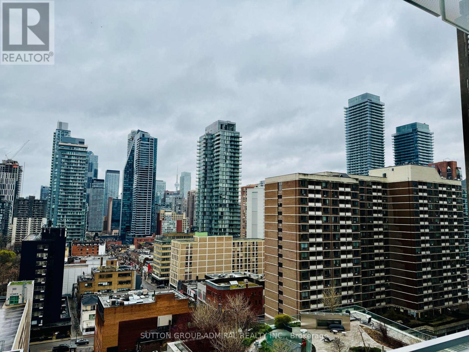 1004 - 1 Bloor Street E, Toronto, Ontario  M4W 0A8 - Photo 2 - C13048630