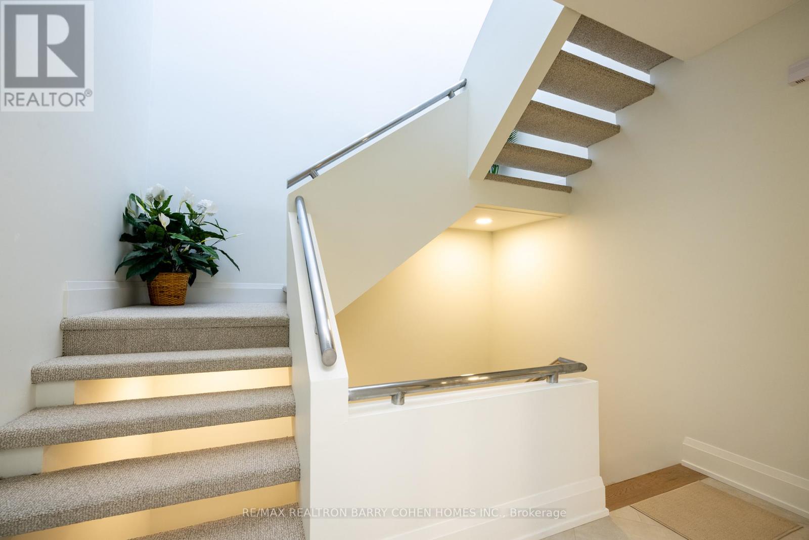 10 Penwood Crescent, Toronto, Ontario  M3B 2B9 - Photo 13 - C13048670