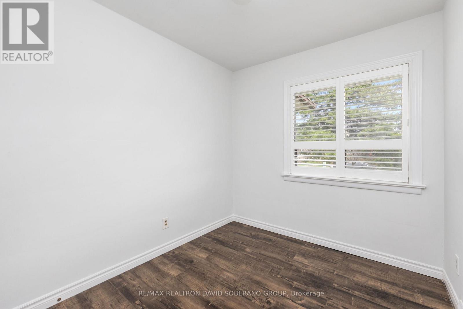 16 Faith Avenue, Toronto, Ontario  M3H 1W3 - Photo 12 - C13048688