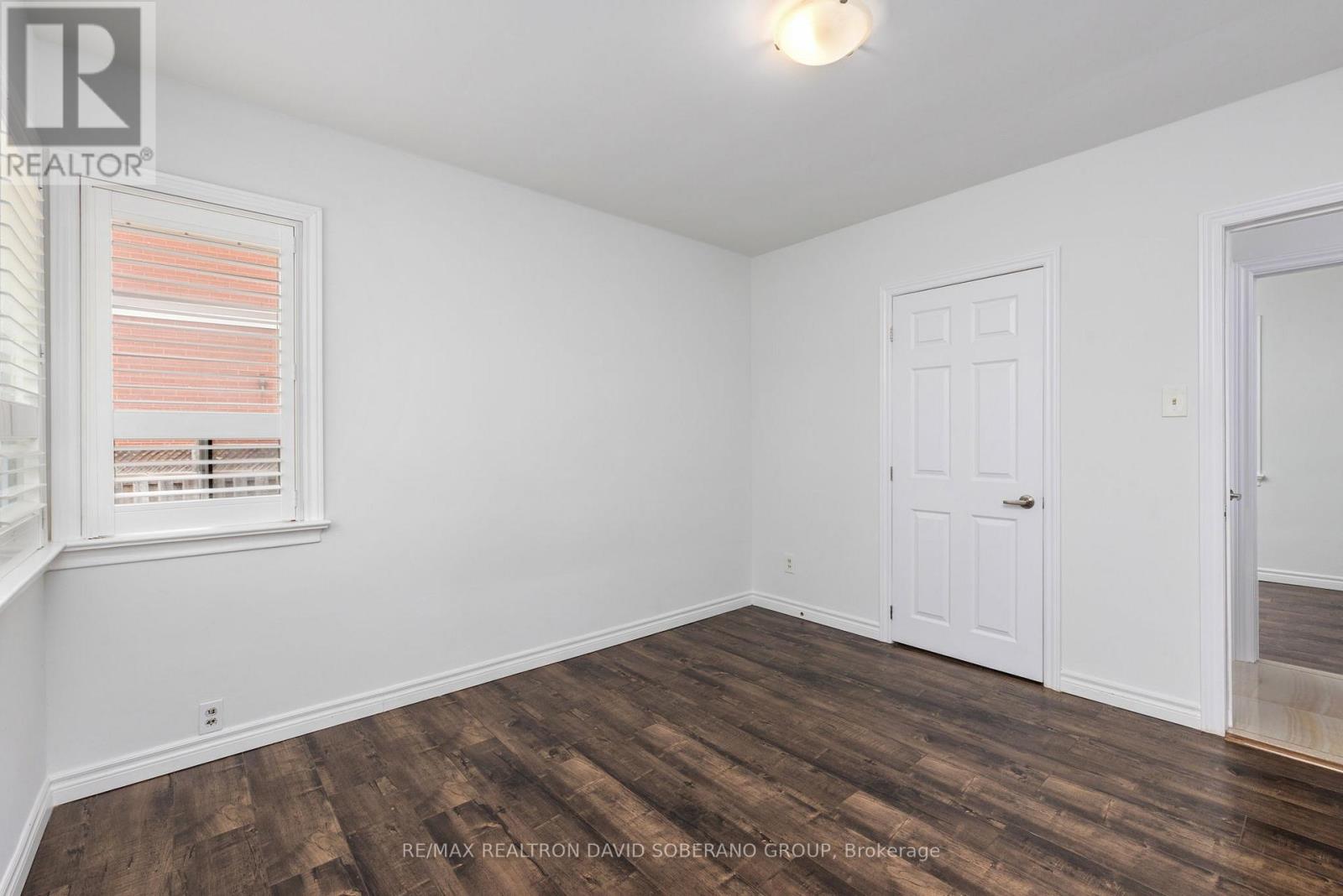 16 Faith Avenue, Toronto, Ontario  M3H 1W3 - Photo 16 - C13048688