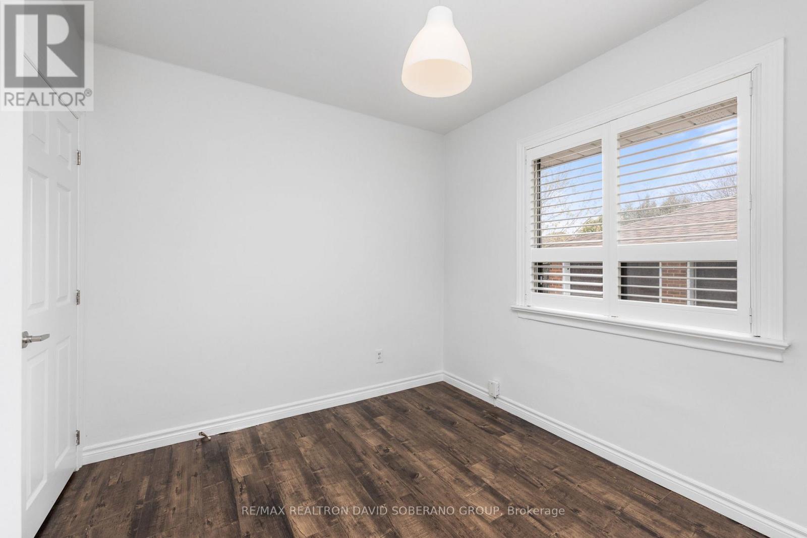 16 Faith Avenue, Toronto, Ontario  M3H 1W3 - Photo 17 - C13048688