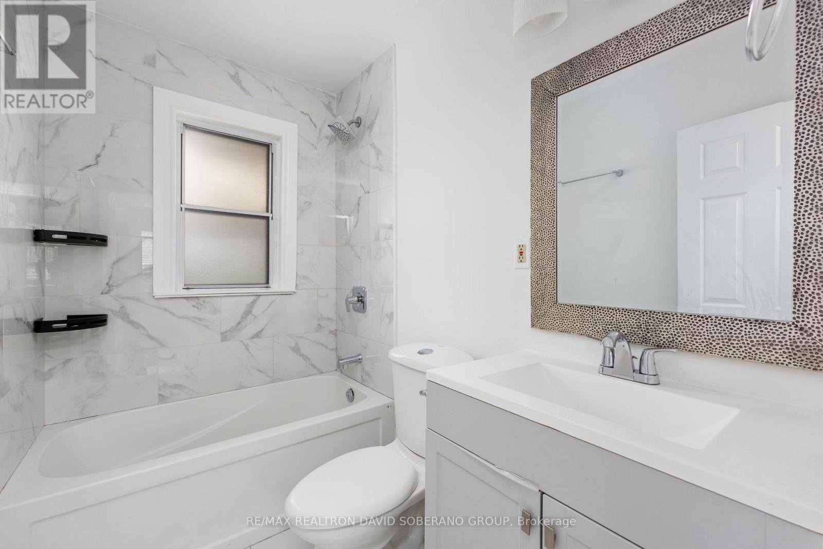 16 Faith Avenue, Toronto, Ontario  M3H 1W3 - Photo 19 - C13048688