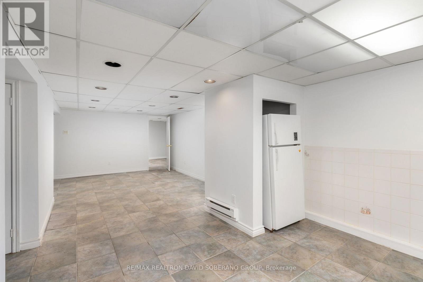 16 Faith Avenue, Toronto, Ontario  M3H 1W3 - Photo 24 - C13048688