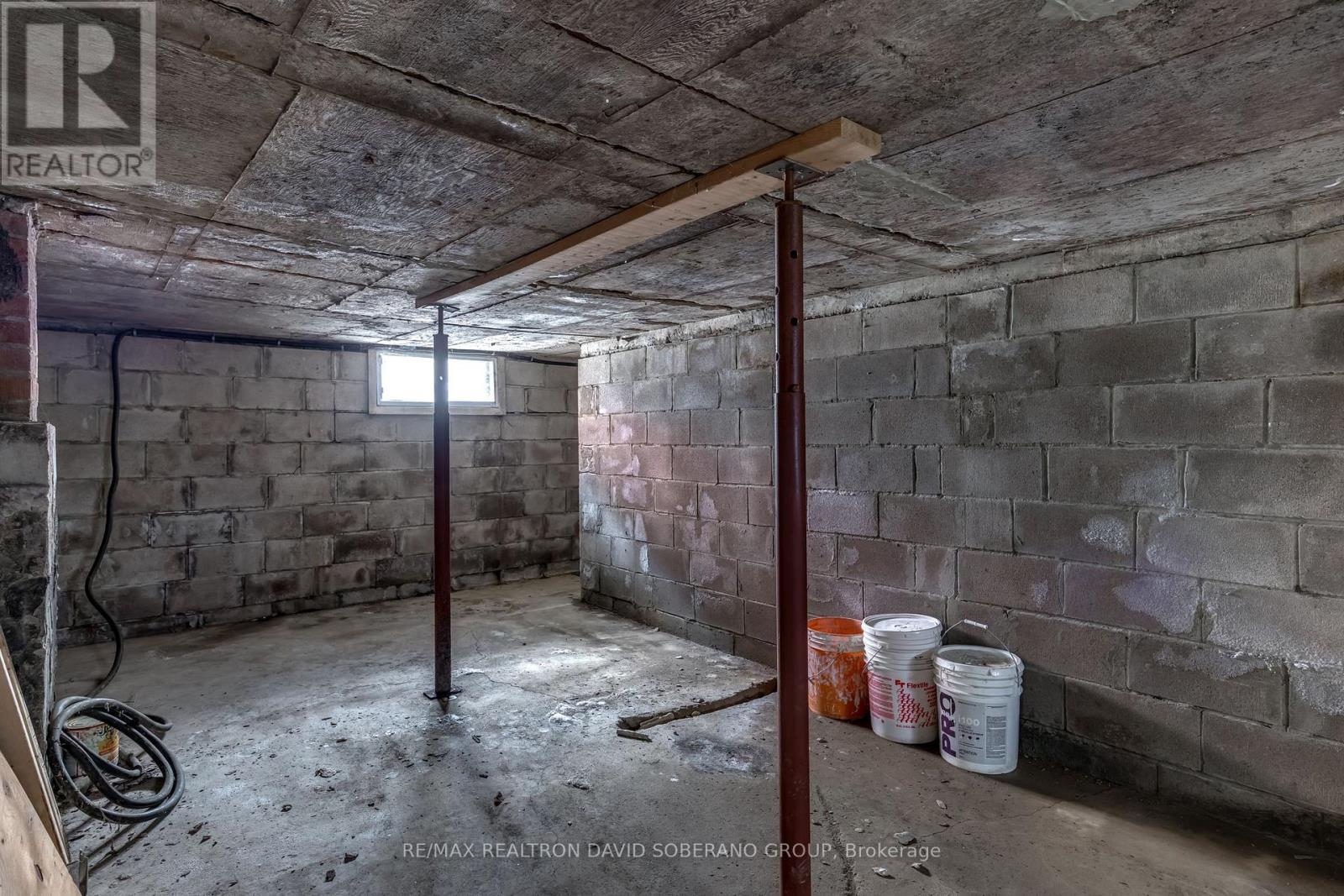 16 Faith Avenue, Toronto, Ontario  M3H 1W3 - Photo 28 - C13048688