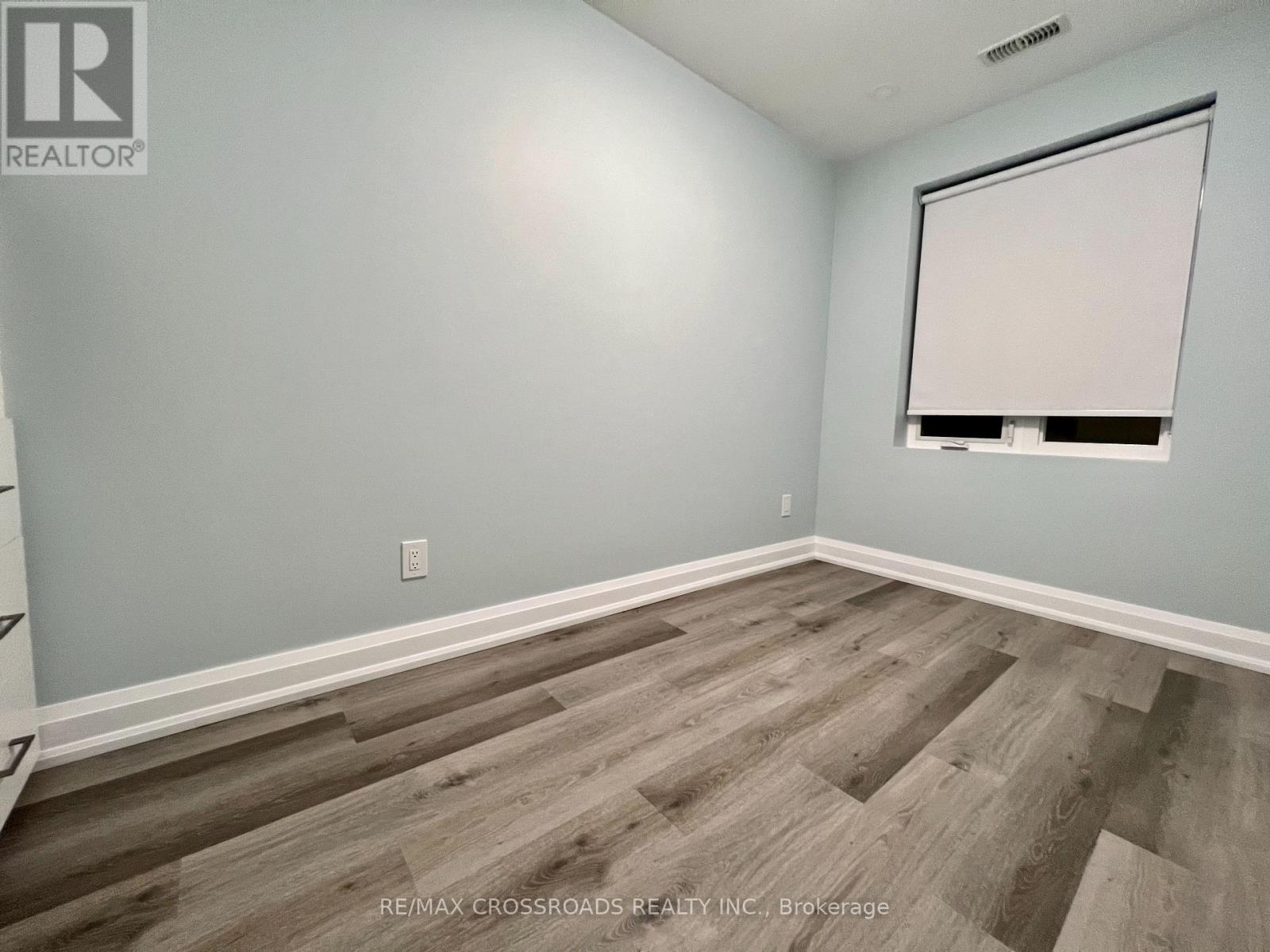 2 - 25 Glenside Avenue, Toronto, Ontario  M4L 2T6 - Photo 12 - E13048660