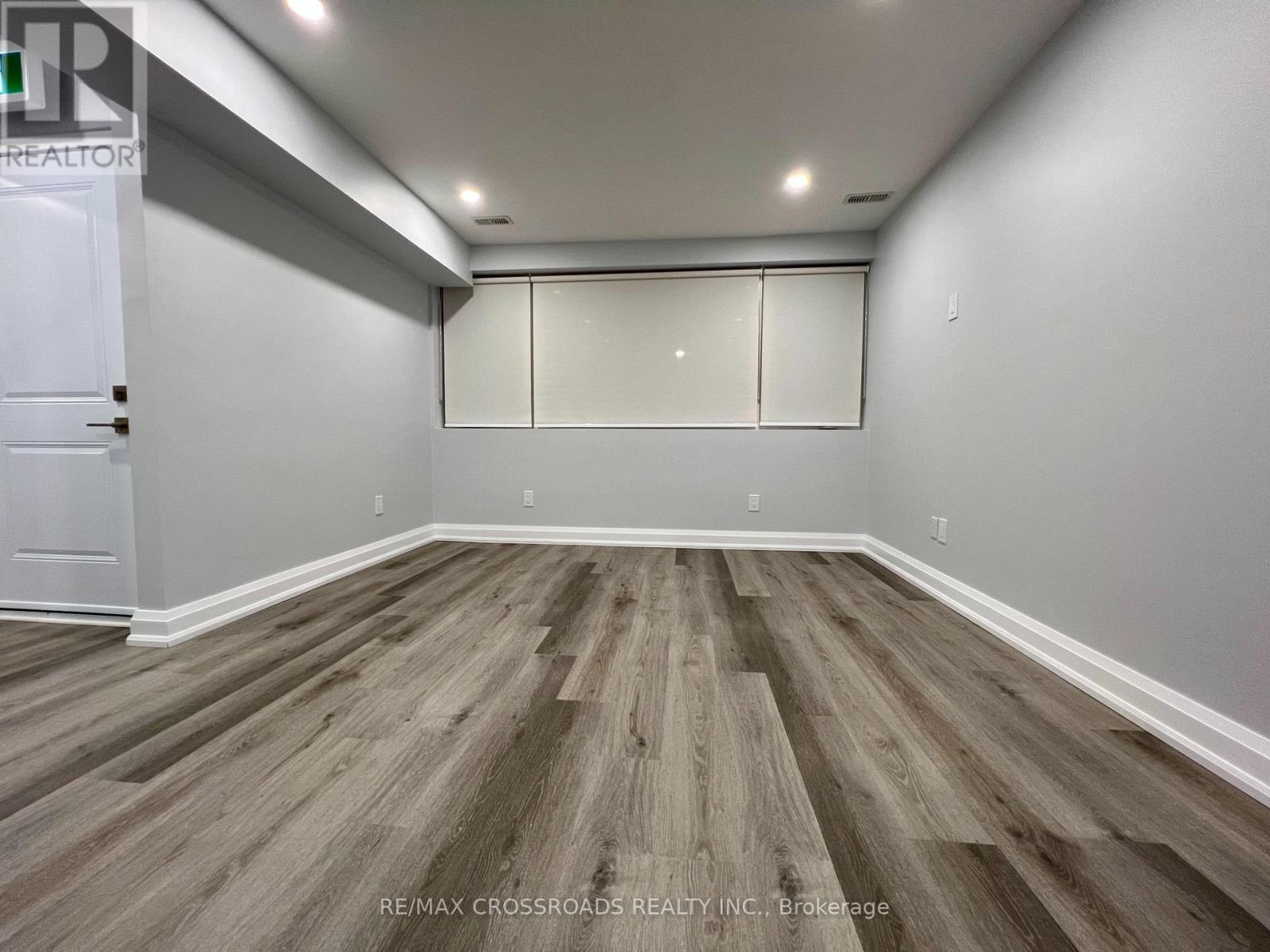 2 - 25 Glenside Avenue, Toronto, Ontario  M4L 2T6 - Photo 5 - E13048660