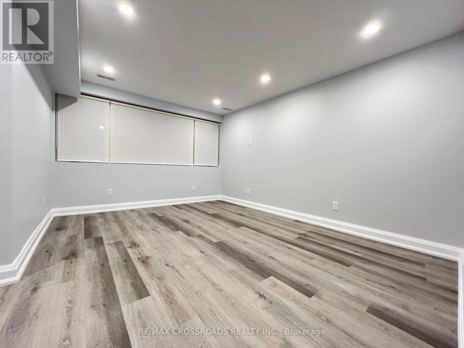 2 - 25 Glenside Avenue, Toronto, Ontario  M4L 2T6 - Photo 6 - E13048660