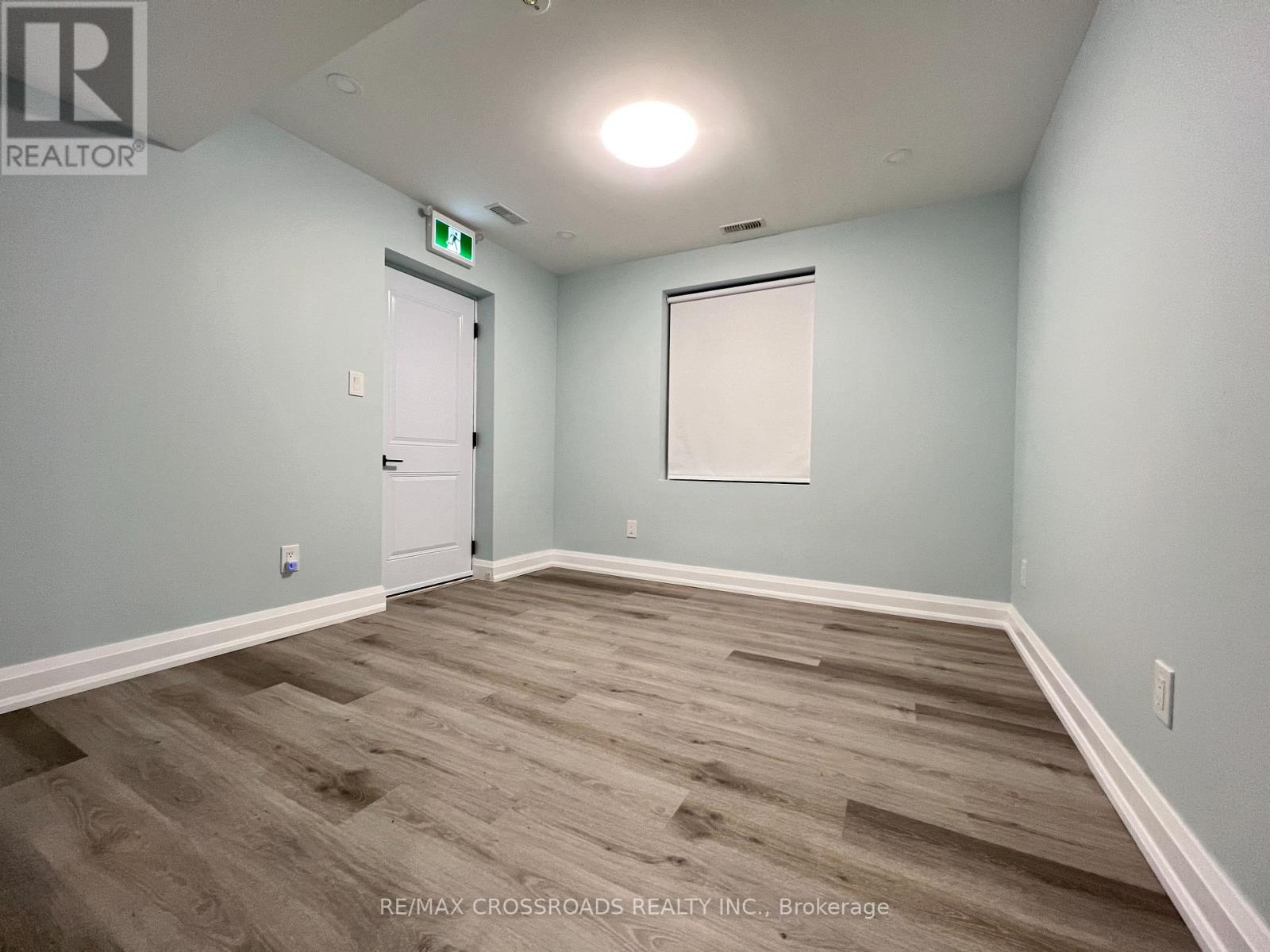 2 - 25 Glenside Avenue, Toronto, Ontario  M4L 2T6 - Photo 9 - E13048660