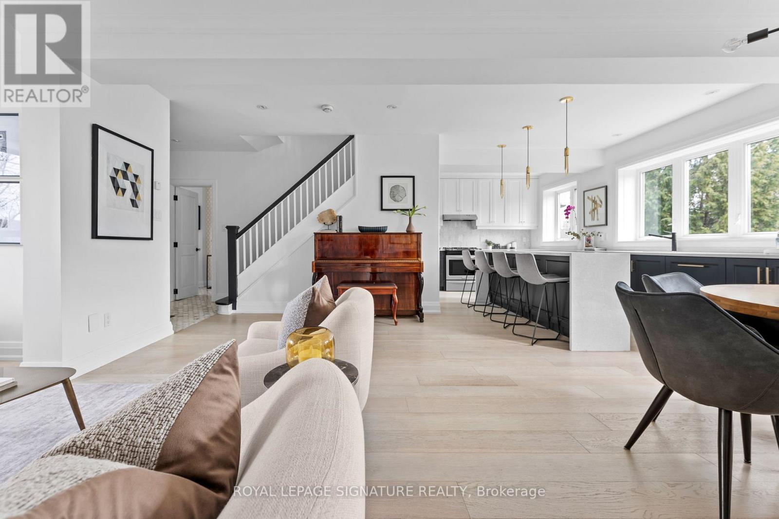 47 Don Valley Drive, Toronto, Ontario  M4K 2J1 - Photo 14 - E13048698