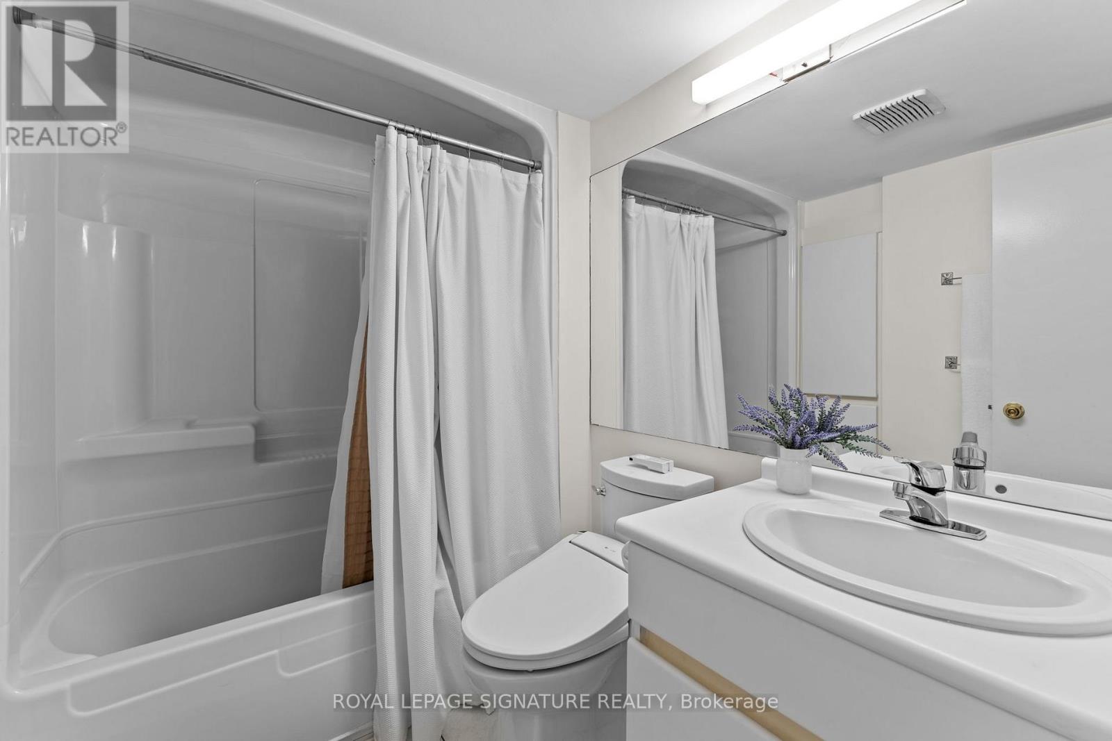 47 Don Valley Drive, Toronto, Ontario  M4K 2J1 - Photo 44 - E13048698