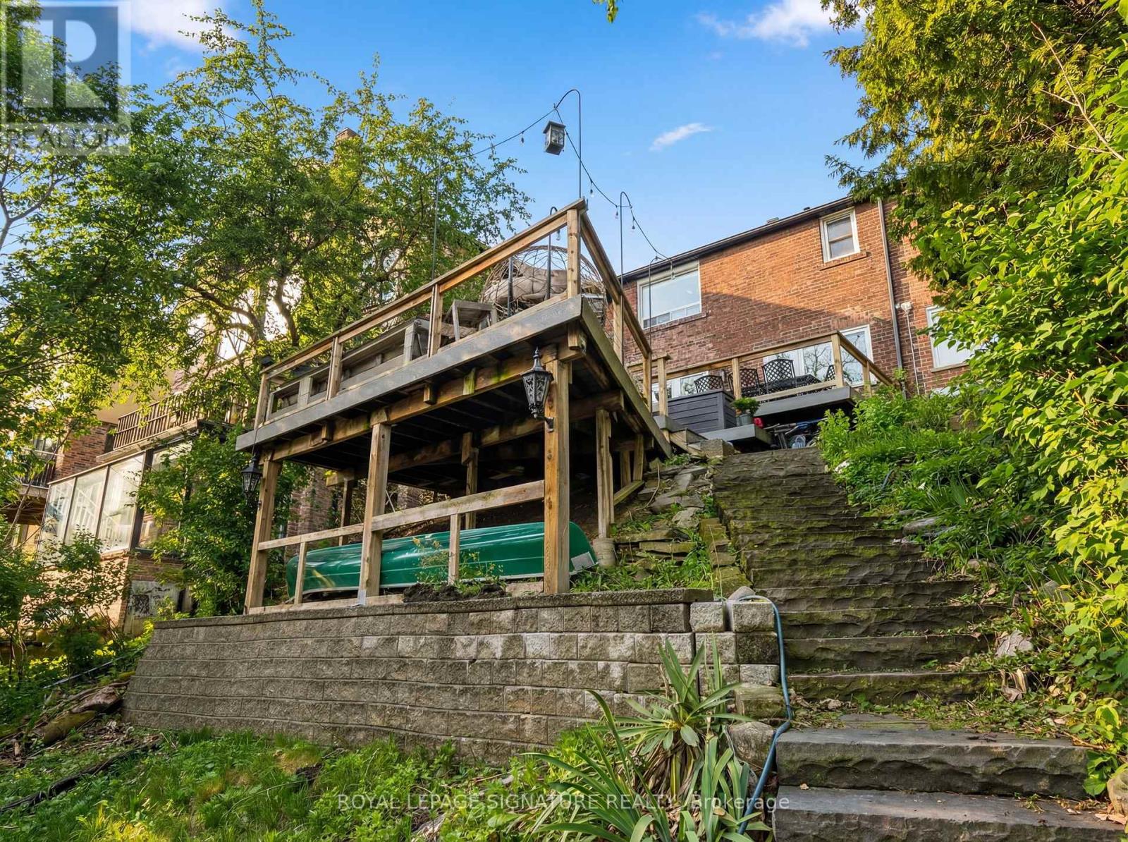 47 Don Valley Drive, Toronto, Ontario  M4K 2J1 - Photo 46 - E13048698