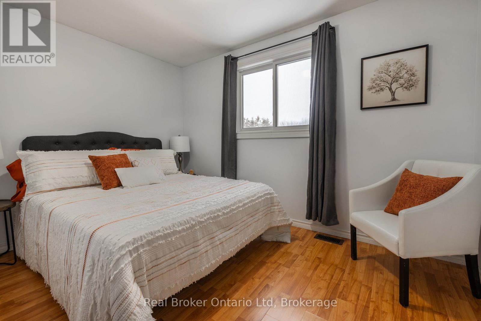 122327 Grey 5 Road, Georgian Bluffs, Ontario  N4K 5N5 - Photo 21 - X12898422