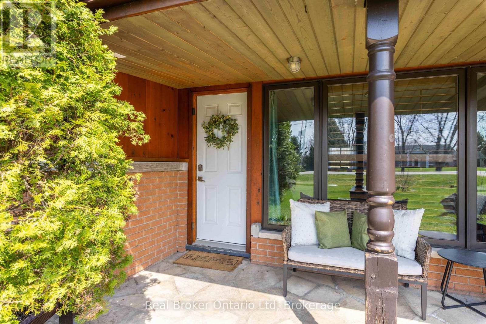 122327 Grey 5 Road, Georgian Bluffs, Ontario  N4K 5N5 - Photo 5 - X12898422