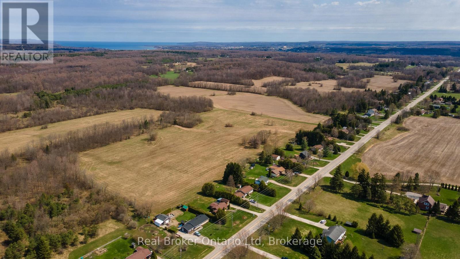 122327 Grey 5 Road, Georgian Bluffs, Ontario  N4K 5N5 - Photo 35 - X12898422