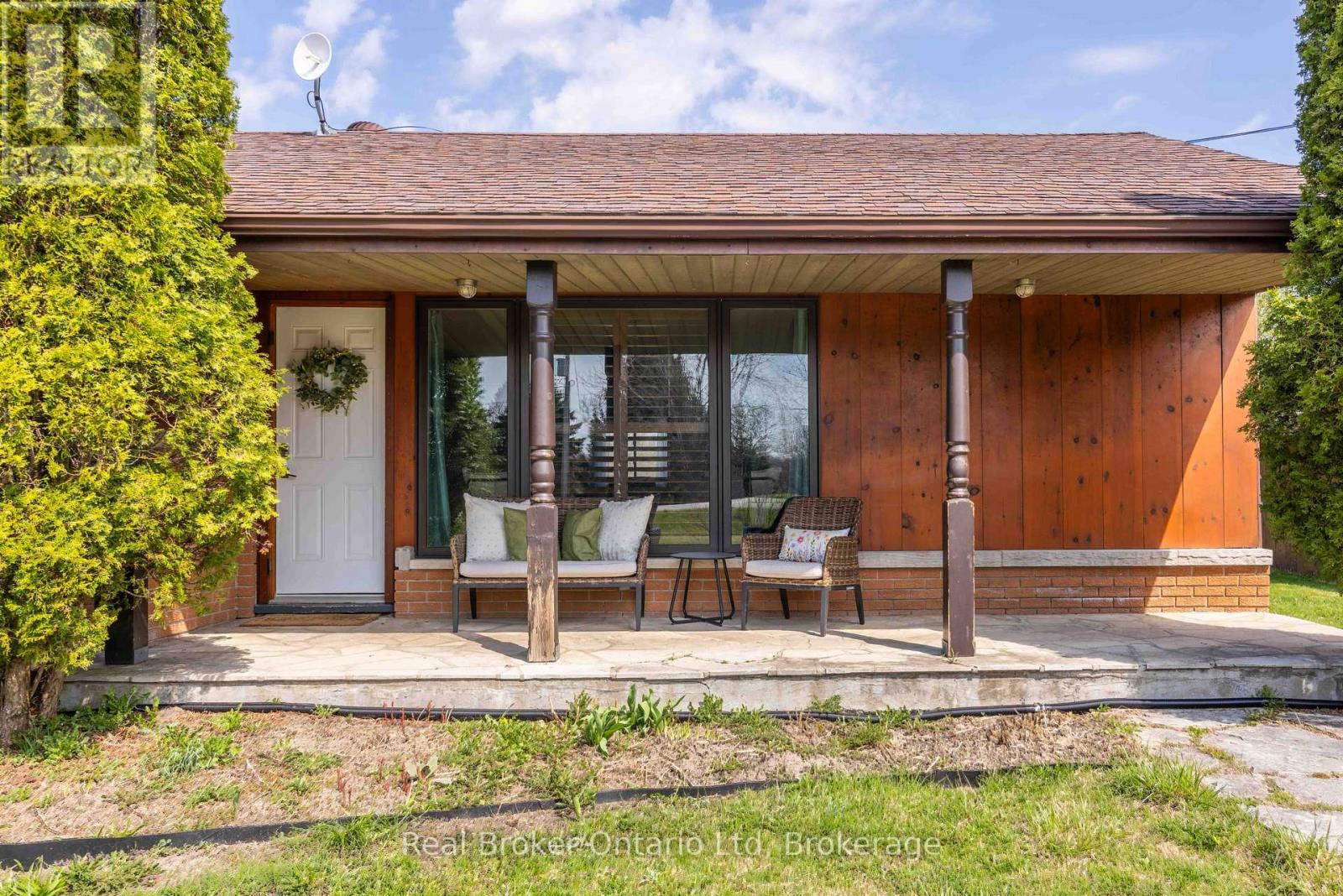 122327 Grey 5 Road, Georgian Bluffs, Ontario  N4K 5N5 - Photo 3 - X12898422