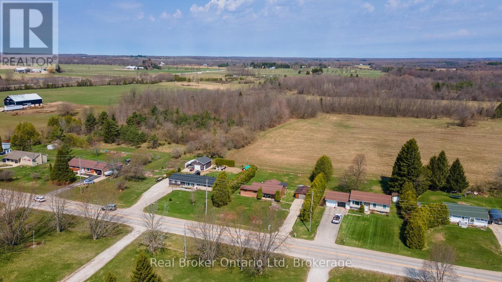 122327 Grey 5 Road, Georgian Bluffs, Ontario  N4K 5N5 - Photo 33 - X12898422