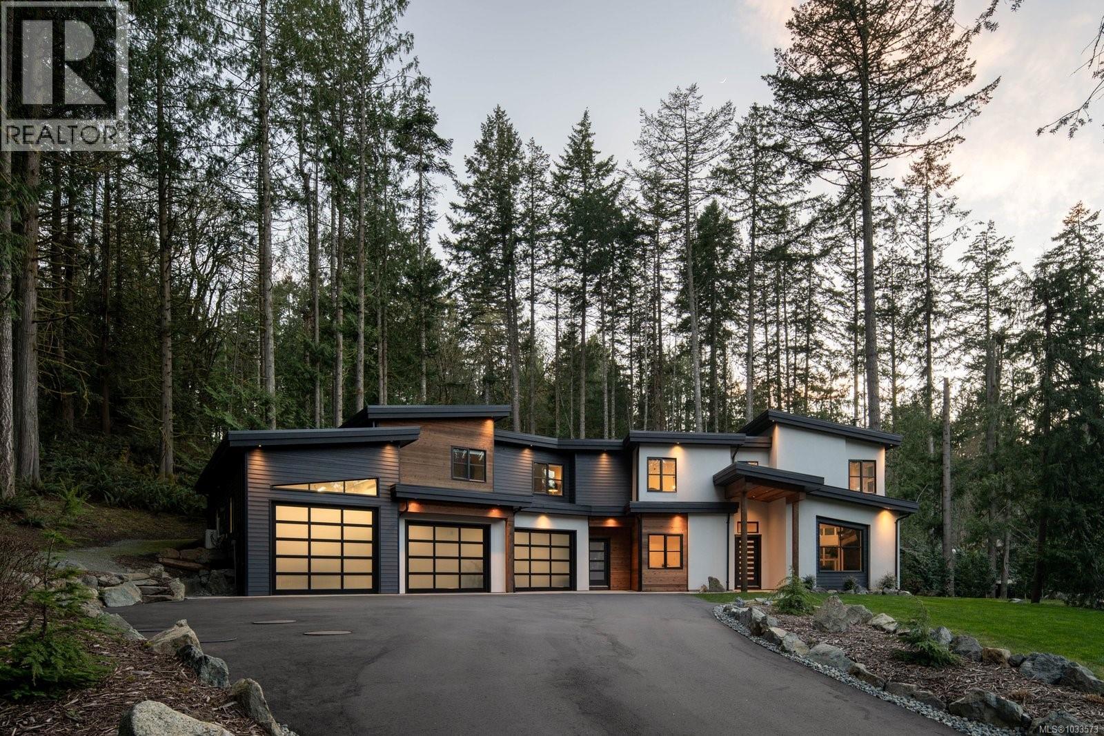 1535 Eagle Way, North Saanich, British Columbia