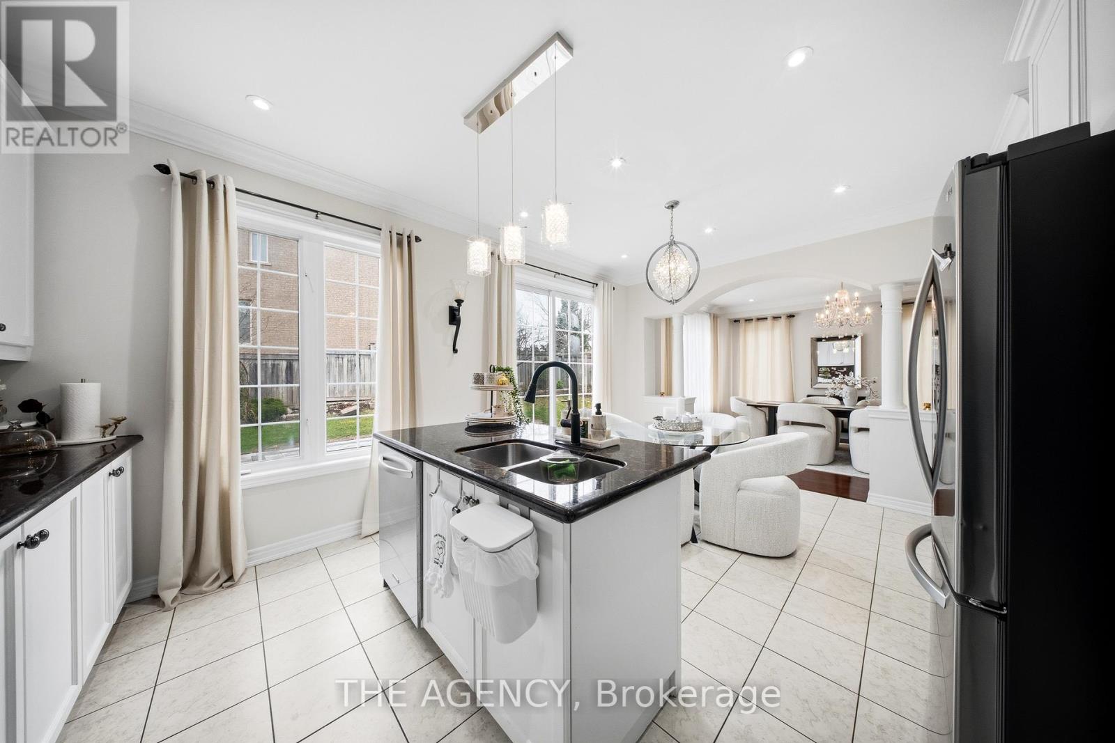 36 Zoran Lane, Vaughan, Ontario  L6A 4G1 - Photo 22 - N13048636